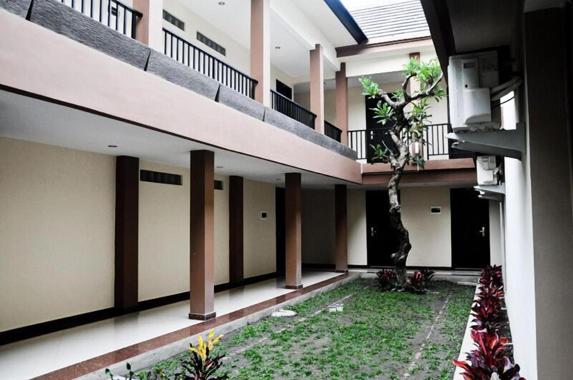 Collection O Near Bajra Sandi Monumen Formerly Grand Pondok Puri Ayu Dempassar Exterior foto